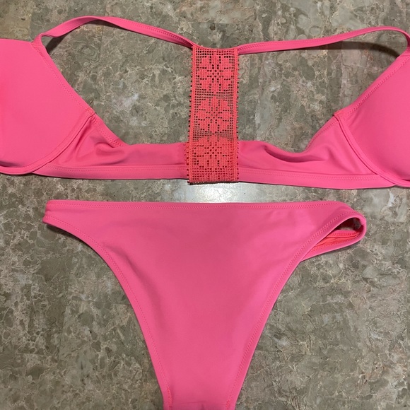 Women’s Aerie Bikini 32DDD Top and Size Small Bottom - Picture 4 of 5